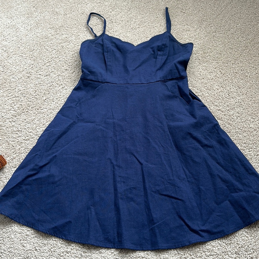 Linen navy dress with back detail